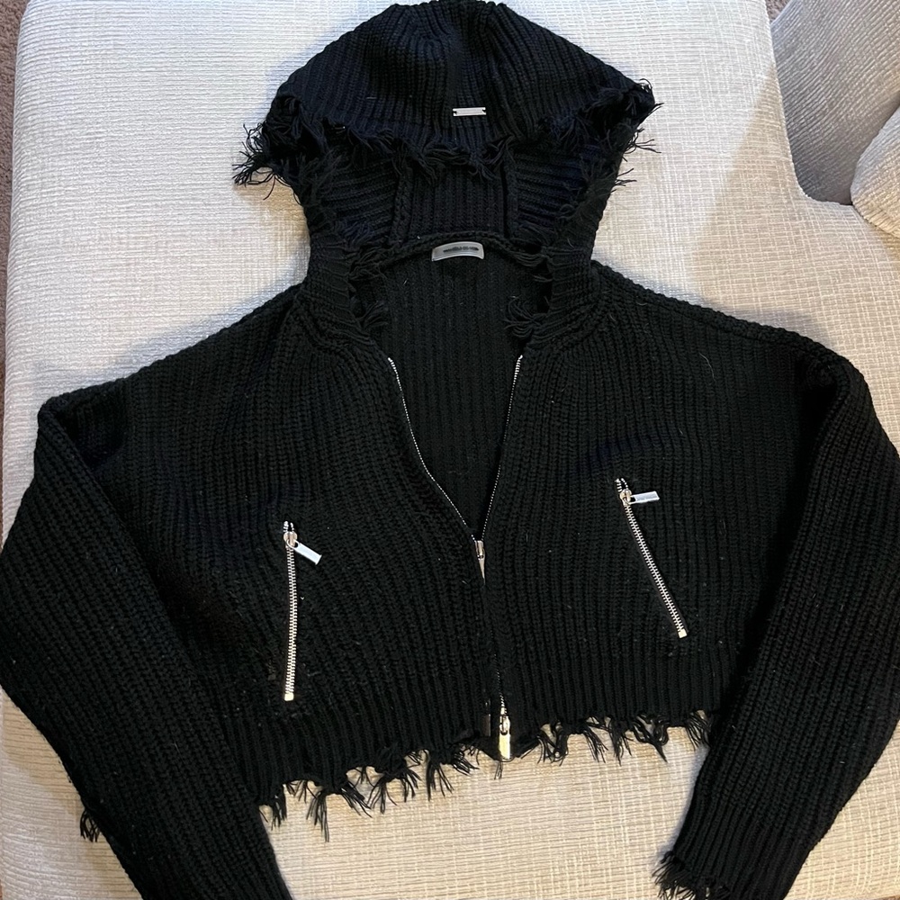Black Frayed Hem Hooded Sweater